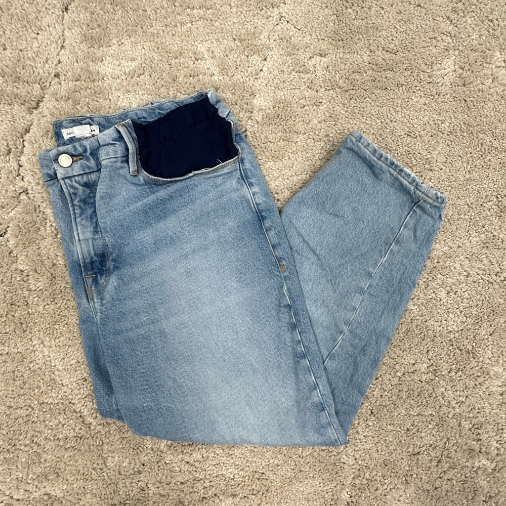 Good American Maternity Jeans. Size 6. Light Wash
